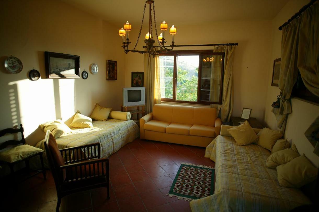 Agriturismo Ridocco 科莱奥内 外观 照片